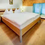 Aparthotel Patricia 3*