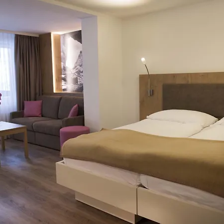 Patricia Self-check-in & Access At Alpen Aparthotel Zermatt