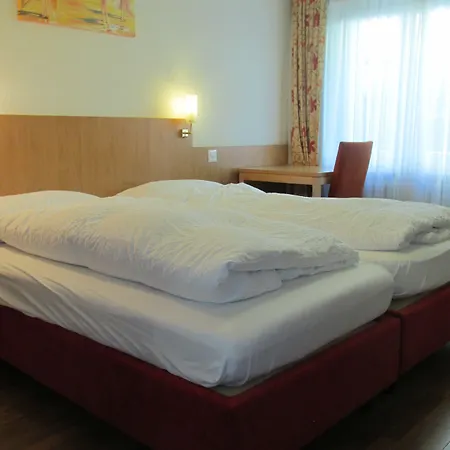 Patricia Self-check-in & Access At Alpen 3*