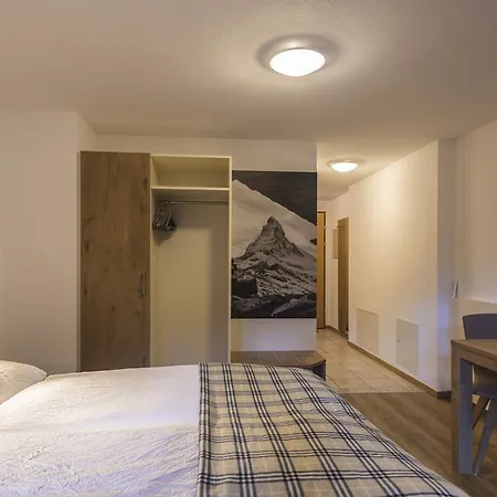 Patricia Self-check-in & Access At Alpen Aparthotel Zermatt