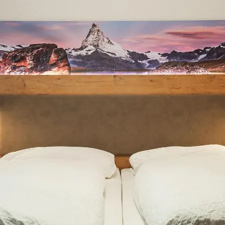 Patricia Self-check-in & Access At Alpen Zermatt