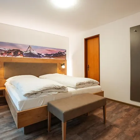 Patricia Self-check-in & Access At Alpen Zermatt